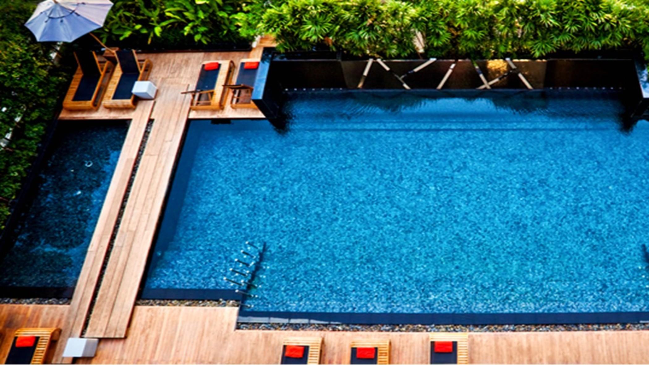 الشقق الفندقية أجنحة فرايزر سوكومفيت - بانكوك المظهر الخارجي الصورة The pool at the hotel