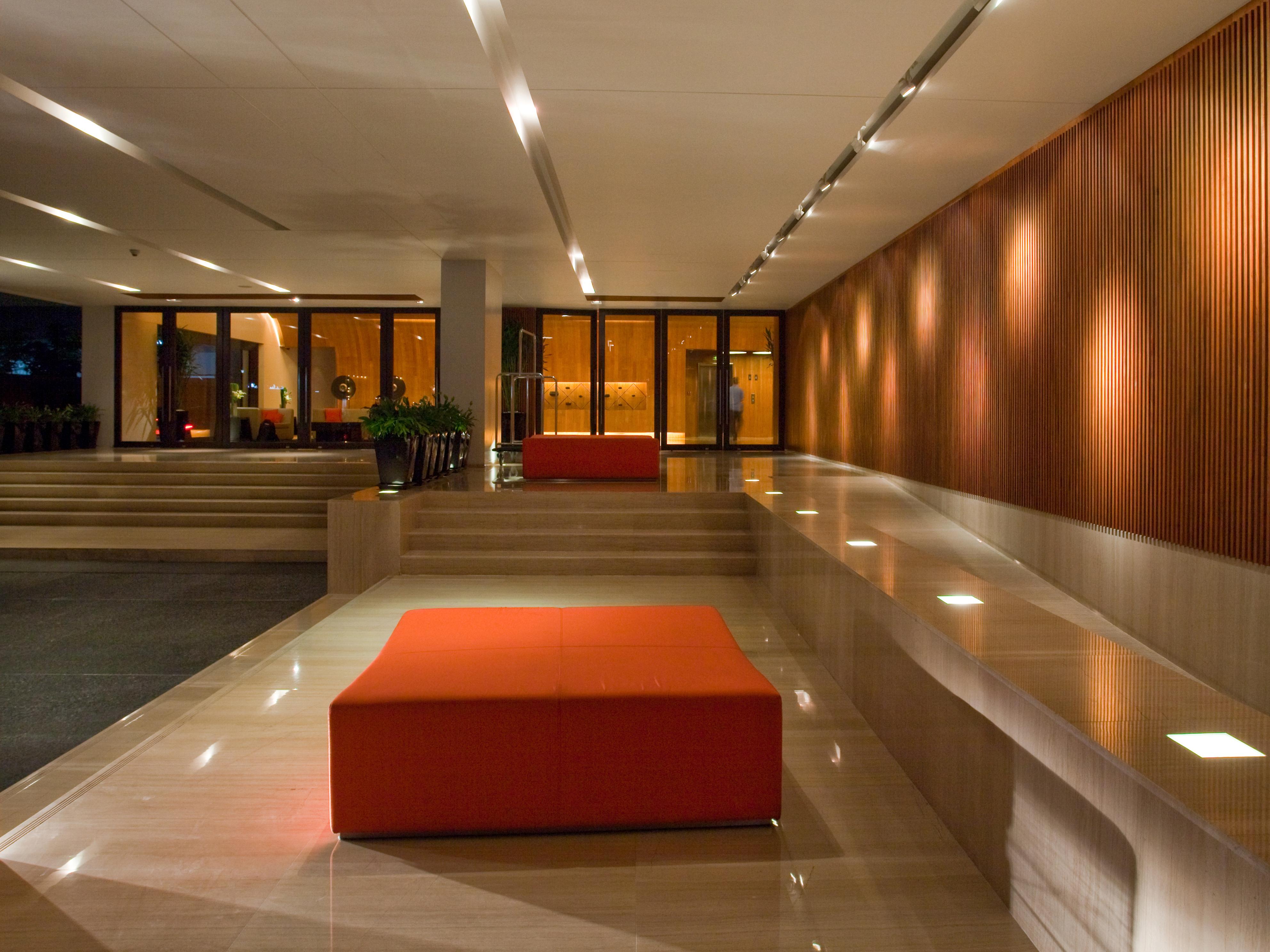 الشقق الفندقية أجنحة فرايزر سوكومفيت - بانكوك المظهر الخارجي الصورة The lobby of the hotel