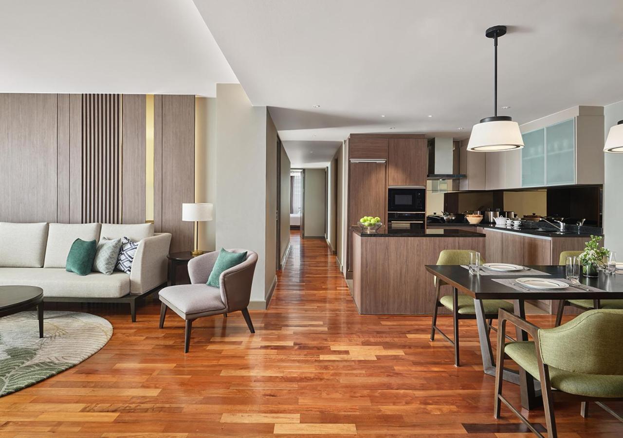 الشقق الفندقية أجنحة فرايزر سوكومفيت - بانكوك المظهر الخارجي الصورة A suite at the hotel
